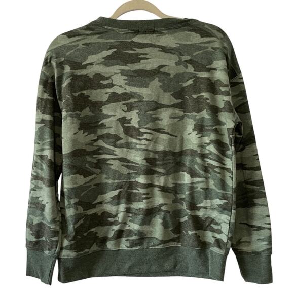 Splendid Camo Sweatshirt Size Small - Picture 3 of 4